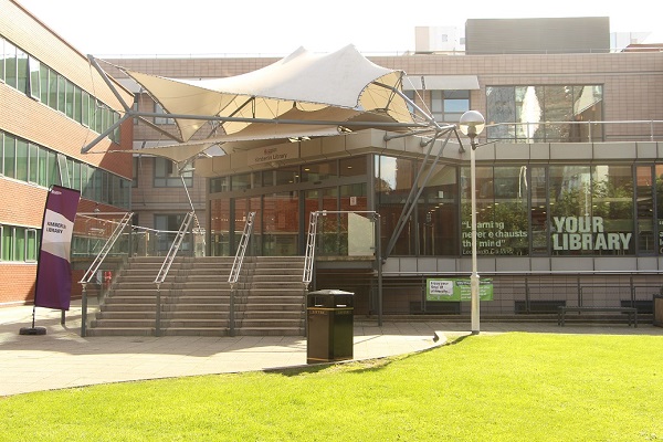 Thư viện De Montfort University International College
